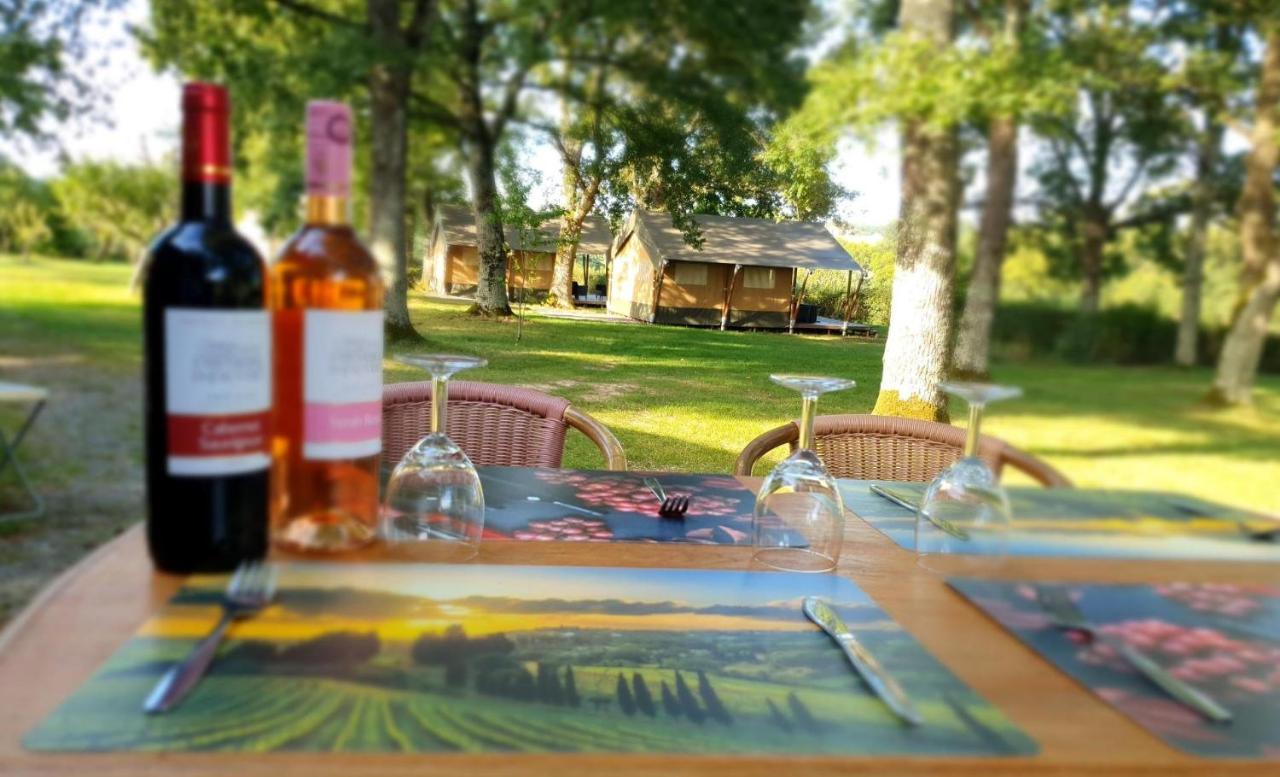 Glamping Les Arbres, Luxe Safaritent Met Zwembad Cronat ภายนอก รูปภาพ
